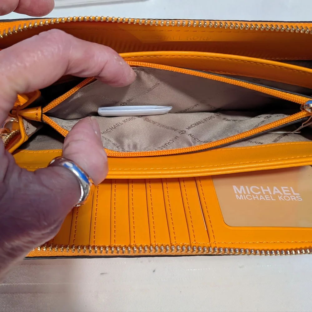 Michael Kors Jet Set Large Leather Travel Continental Wallet/Wristlet Pop Orange